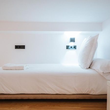 Apartamentos Montevideo 6 Sevilla Dış mekan fotoğraf