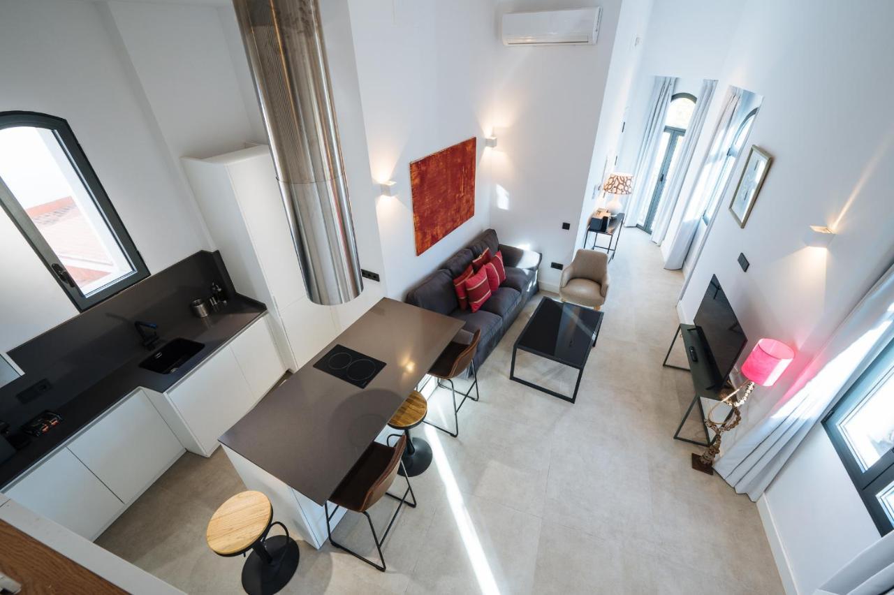 Apartamentos Montevideo 6 Sevilla Dış mekan fotoğraf