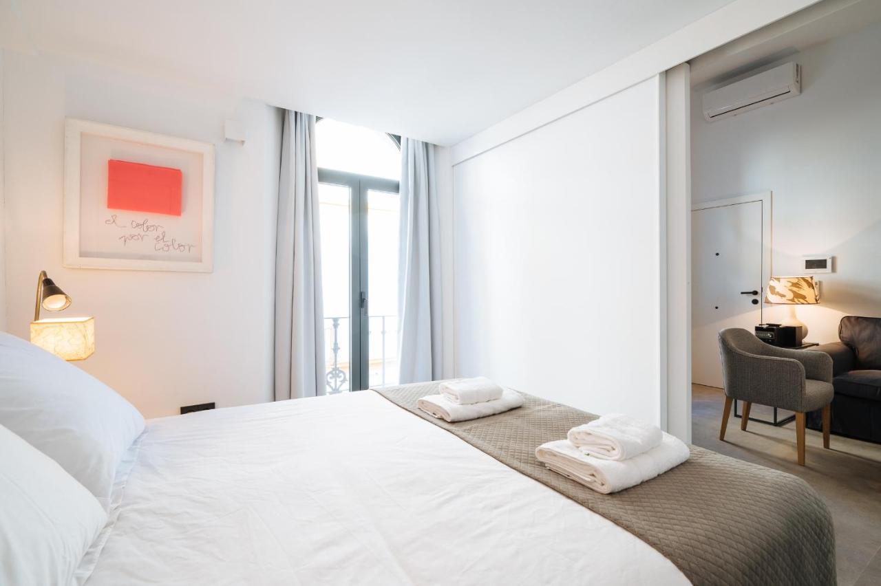 Apartamentos Montevideo 6 Sevilla Dış mekan fotoğraf