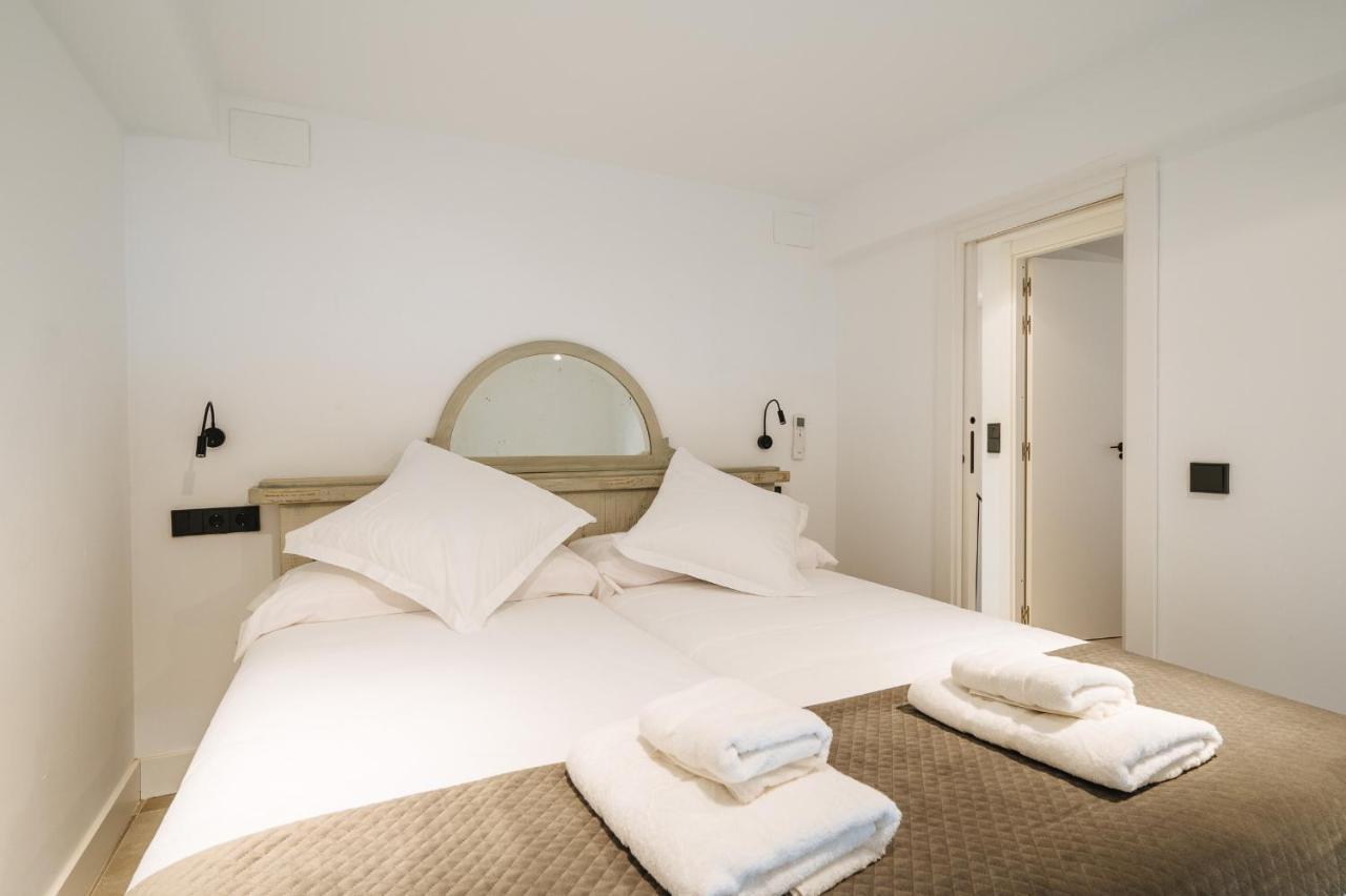 Apartamentos Montevideo 6 Sevilla Dış mekan fotoğraf
