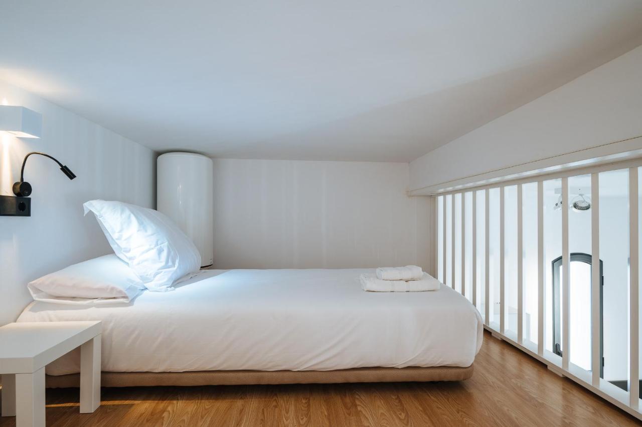 Apartamentos Montevideo 6 Sevilla Dış mekan fotoğraf