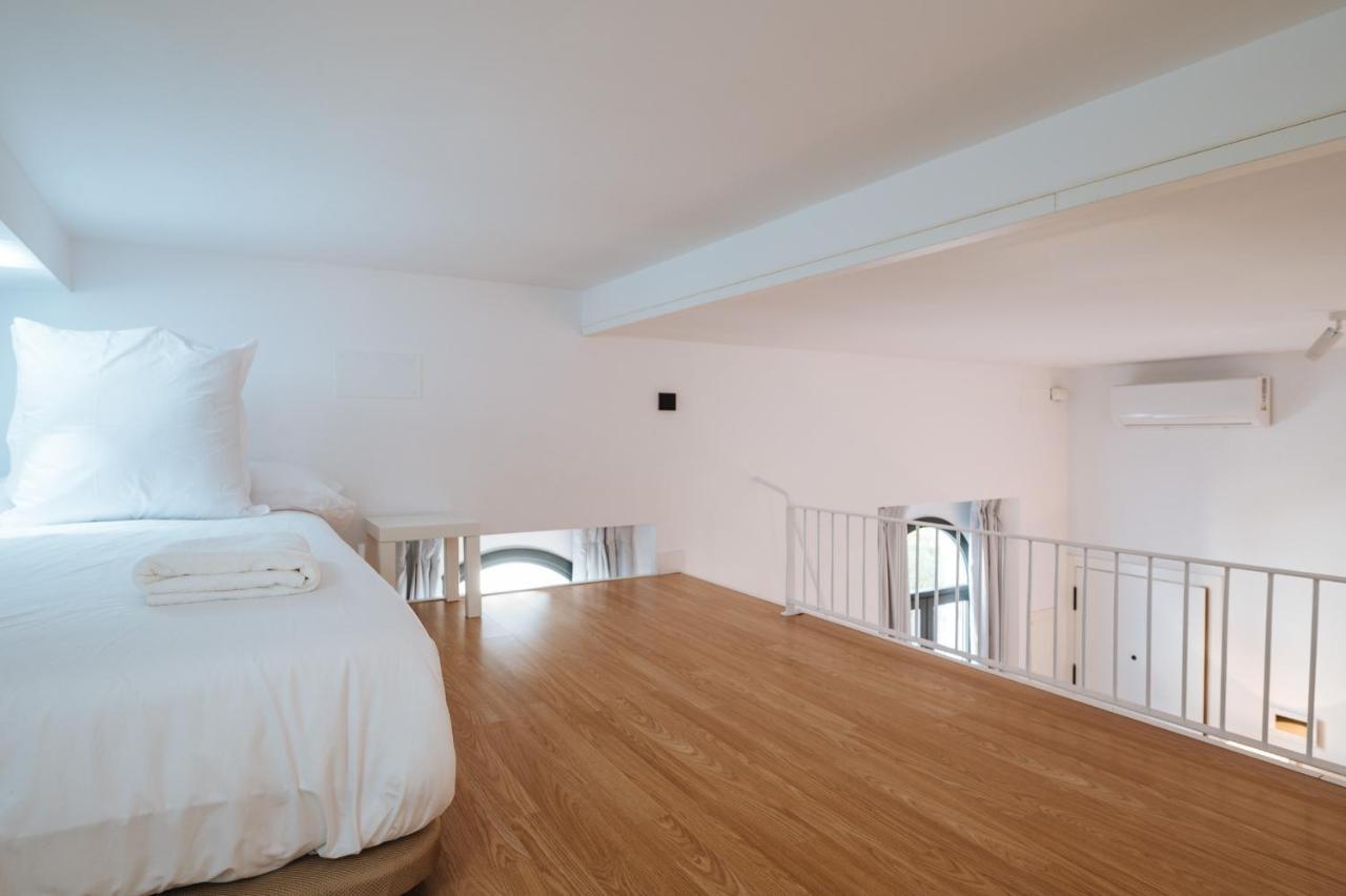 Apartamentos Montevideo 6 Sevilla Dış mekan fotoğraf