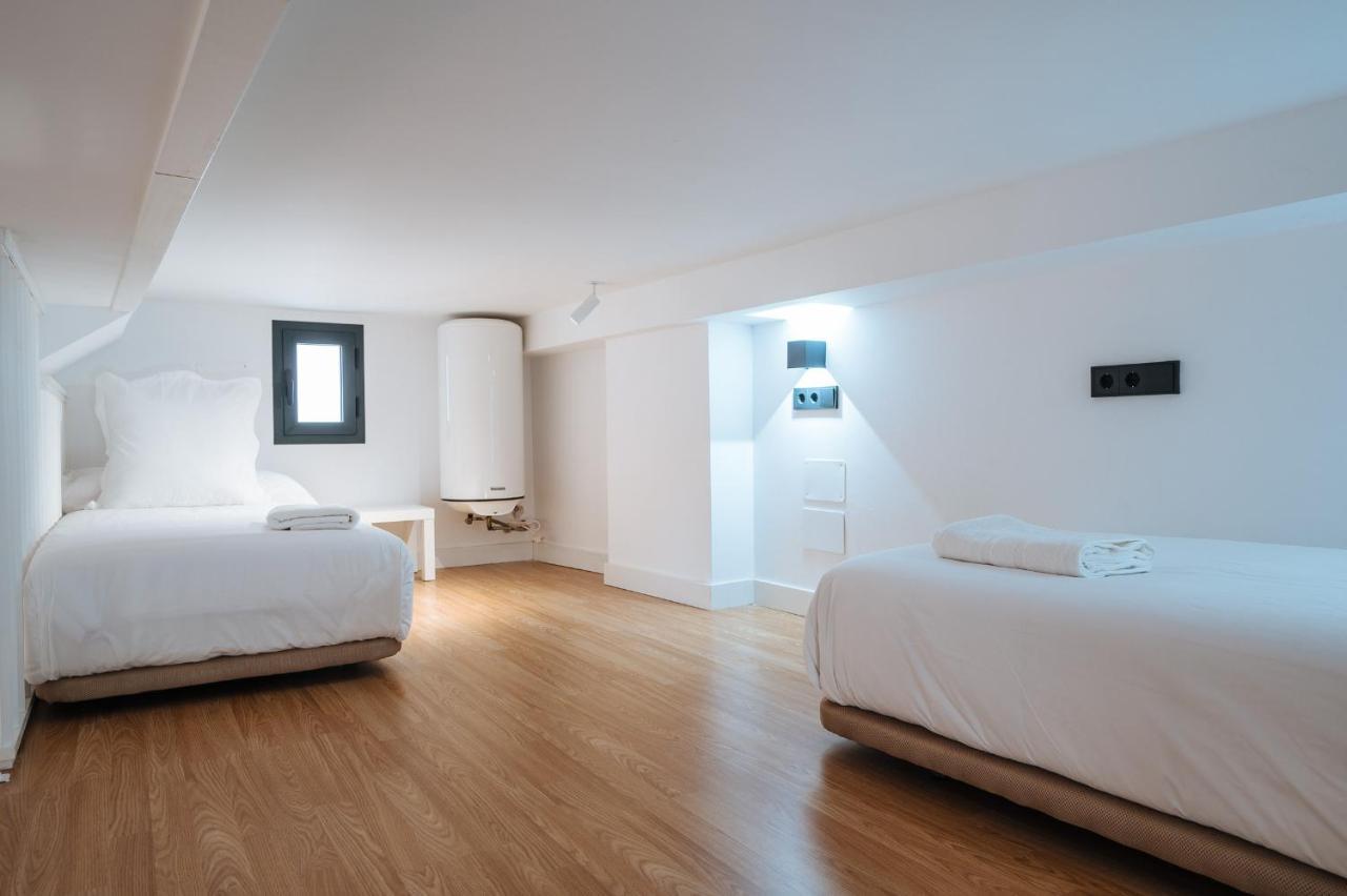 Apartamentos Montevideo 6 Sevilla Dış mekan fotoğraf